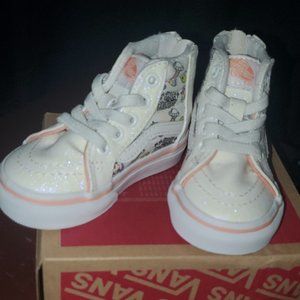 Vans baby shoe